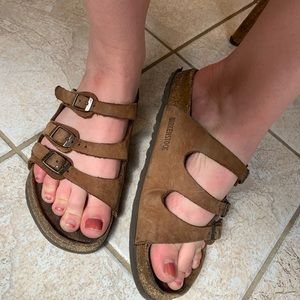 Brown Birkenstock’s size 39